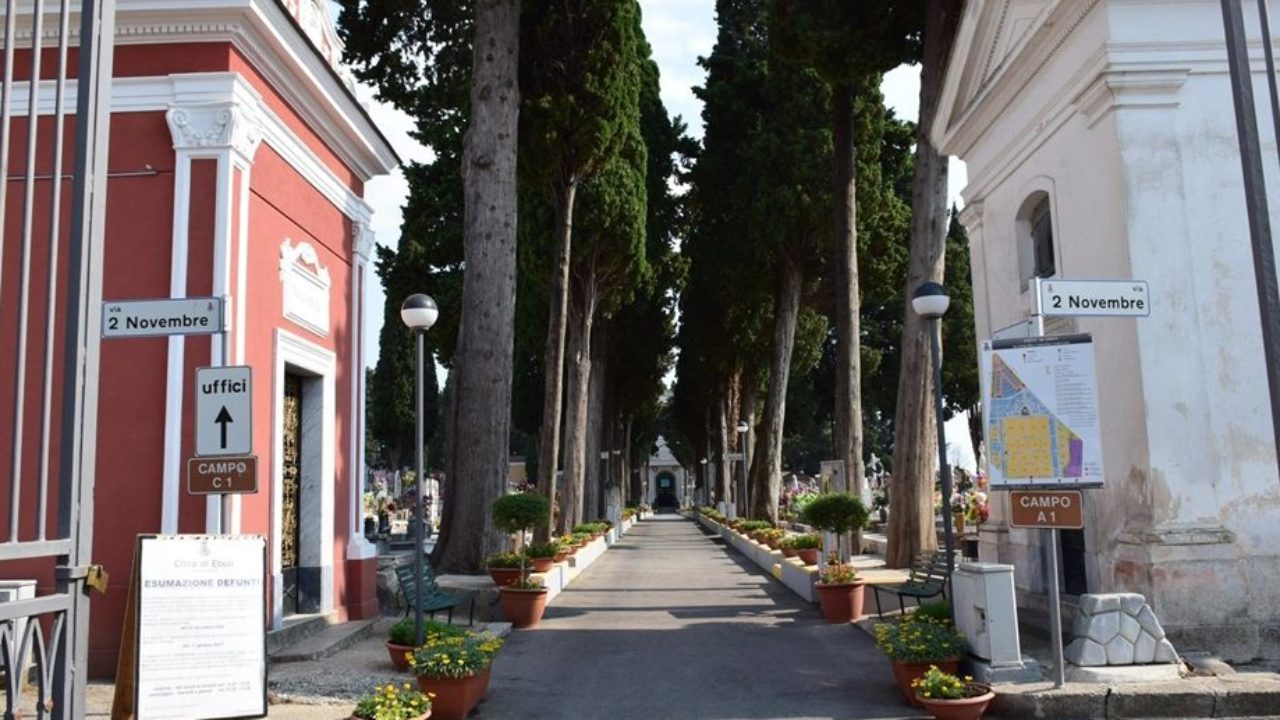 Maltempo Tromba D Aria Fa Danni Al Cimitero Di Eboli Chiusa La Sala Mortuaria Il Giornale Di Salerno It