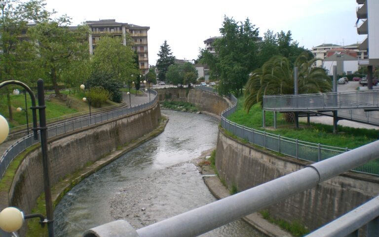 Battipaglia, fiume Tusciano inquinato: Comune multato