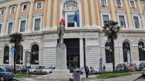 Salerno: lapide e aiuola davanti all’ex Tribunale nel ricordo di Nicola Giacumbi, il giudice ucciso 45 anni fa